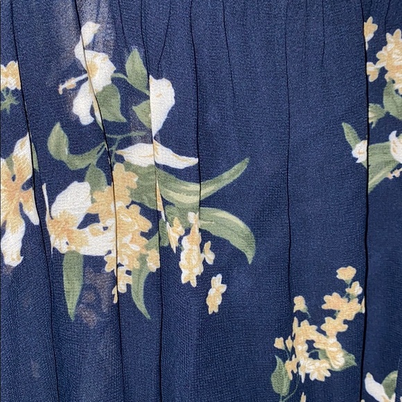 Reformation Rosehip Dress - Picture 6 of 8